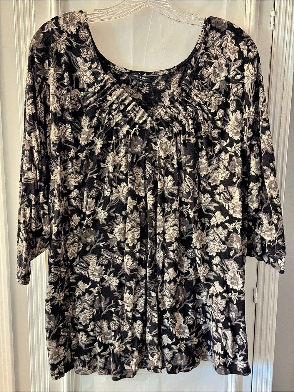 Lucky Brand Black & Cream Floral Three Quarter Sleeve Top Size 3X